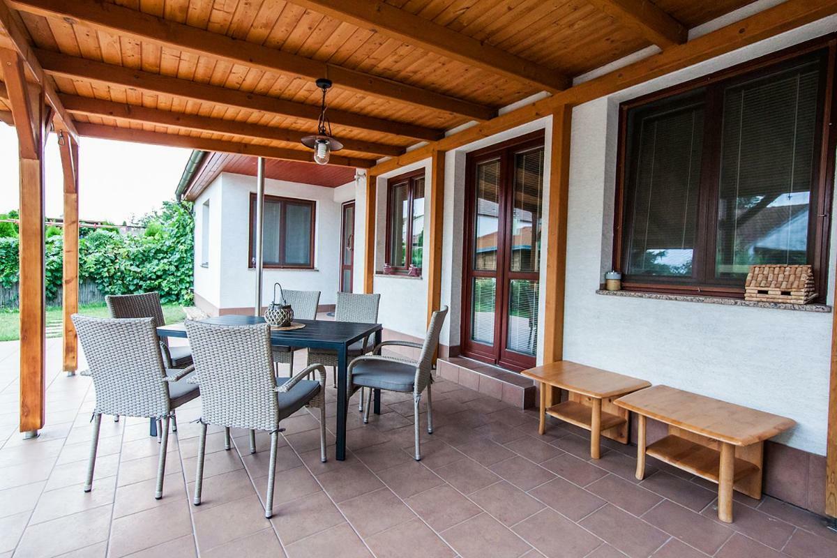 Bílé domky Apartamento Lednice Exterior foto